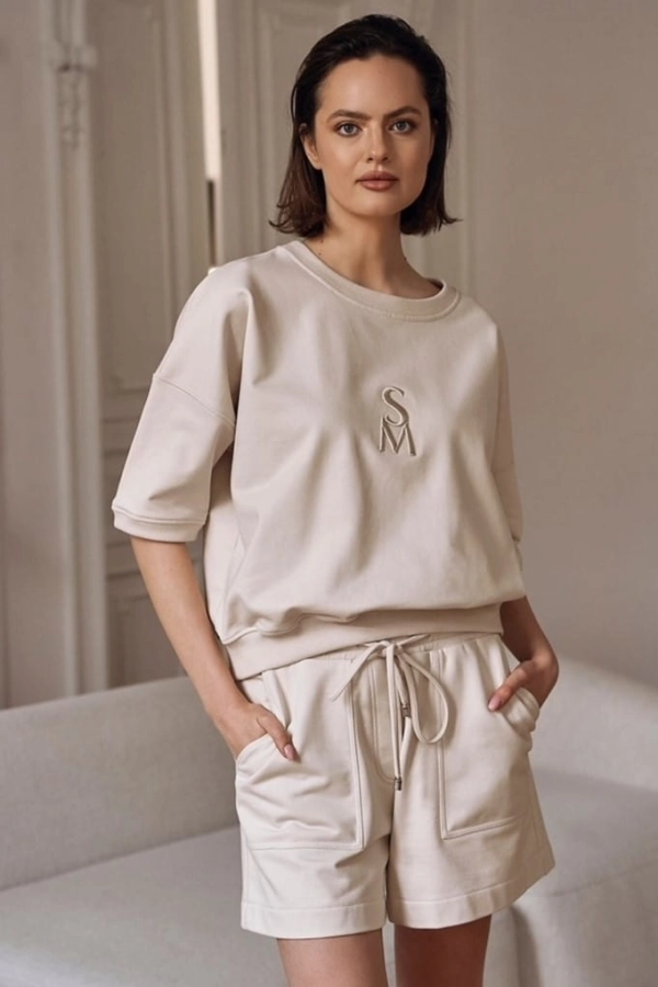 BLOOM latte KOMPLET dresowy damski  bluza z rękawem 3/4 i szorty przed kolano w odcieniu jasny beż