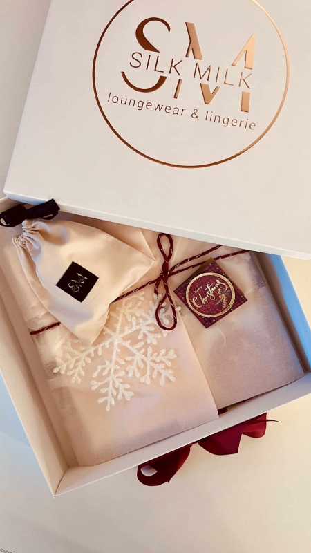 piżama na prezent,świateczny prezent dla niej,bielizna nocna pod choinkę,świąteczna piżama,elegancka piżama damska.jpeg