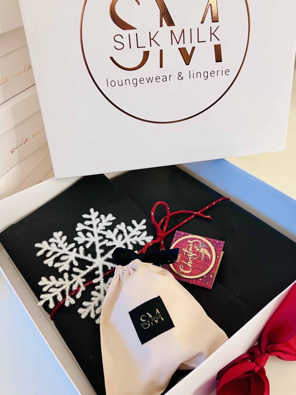 prezent dla niej,świąteczny prezent,piżama damska premium,piżama na prezent.jpeg