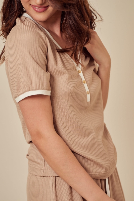 t-shirt z prążkowanej dzianiny,piżama damska homewear,komplet damski piżamowy.jpg