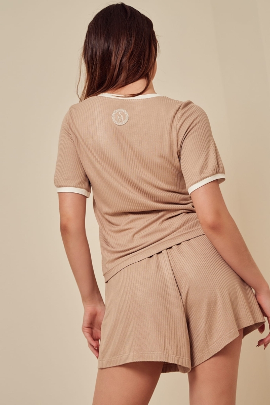 elegancki komplet do spania,pizama damska premium,piżama homewear,koszulka i szorty do spania.jpg