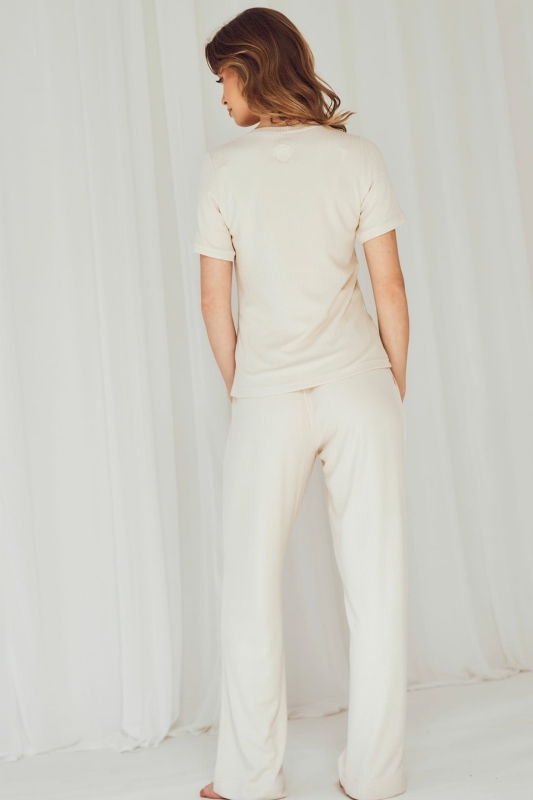 Bella T-shirt i spodnie.jpg