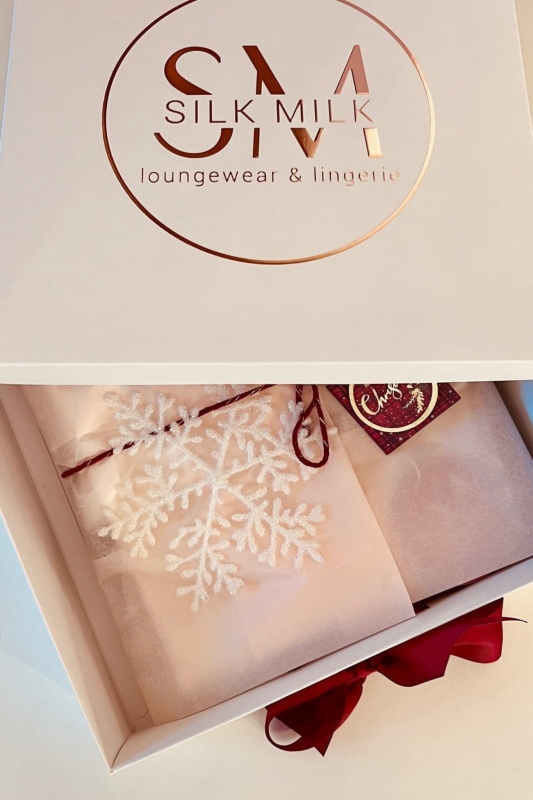 Pakowanie prezentowe,pakowanie na prezent,świąteczne pakowanie.jpg