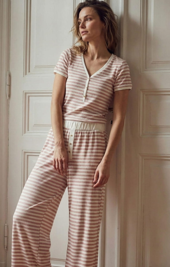 AMOUR PINK komplet piżamyT-SHIRT i SPODNIE w paski z prążkowanej wiskozy