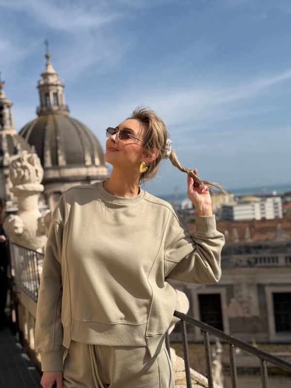 SOHO jasna oliwka bluza dresowa premium.jpg